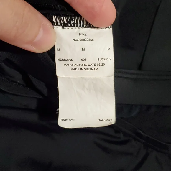 Nike Women`s Mesh Solid Edge One Piece Swimsuit - Picture 10 of 11